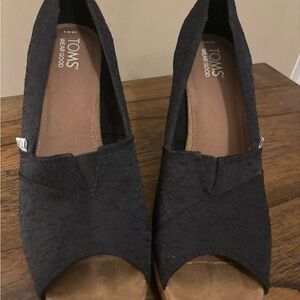 TOMS Black Women's Peep-Toe Wedges